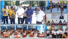 Suasana hangat dan penuh budaya mewarnai sosialisasi Program Indonesia Pintar bersama dr. Soedison Tandra di SD YPPK Sion. Dok_NT