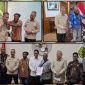 Perwakilan enam kelompok suku dari Papua bersama Koperasi Didat Merah Putih melakukan pertemuan dengan sejumlah pejabat pemerintah pusat di Jakarta. Dok_ Ist. NT