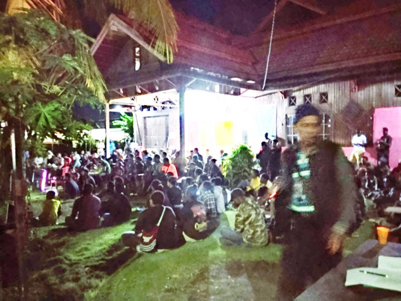 Suasana penonton film dokumenter 