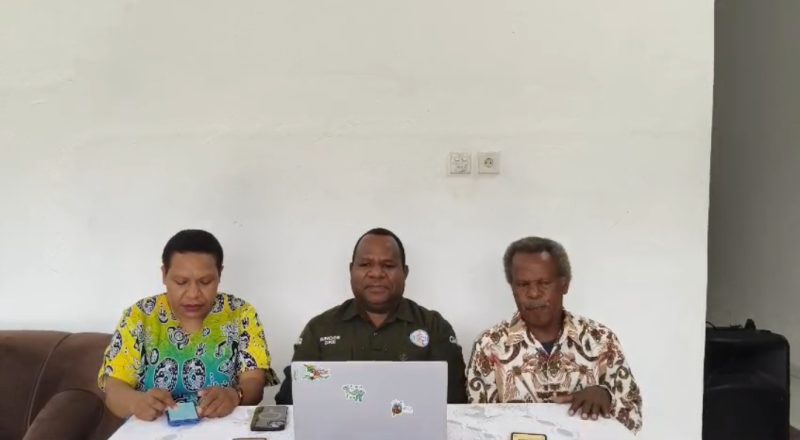 Tim Gabungan Papua Tengah merilis laporan dugaan pelanggaran HAM dalam operasi militer di Distrik Kemburu dan Pogoma, Kabupaten Puncak. Laporan tersebut menyoroti korban sipil, pengungsian massal, dan kondisi kemanusiaan yang dinilai memprihatinkan. Dok_Istimewa. NT
