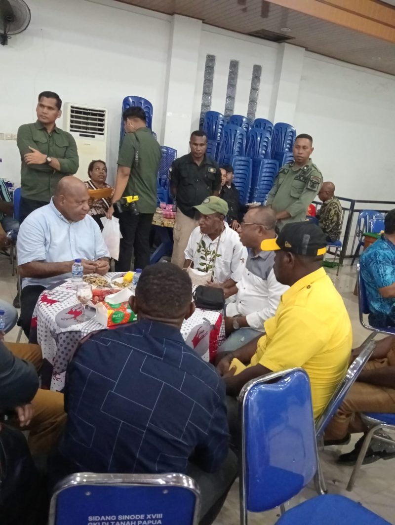 Kunjungan Gubernur Papua di Waropen menjadi momentum penguatan komunikasi antara pemerintah dan masyarakat adat. Dok_Istimewa. NT