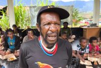 Kepala Suku Besar Damal Kabupaten Puncak, Nikolaus Alome, mengajak masyarakat menjaga keamanan demi mendukung pembangunan jalan di wilayah Papua, Rabu (27/5/2026). Dok_Ist. NT