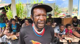 Kepala Suku Besar Damal Kabupaten Puncak, Nikolaus Alome, mengajak masyarakat menjaga keamanan demi mendukung pembangunan jalan di wilayah Papua, Rabu (27/5/2026). Dok_Ist. NT