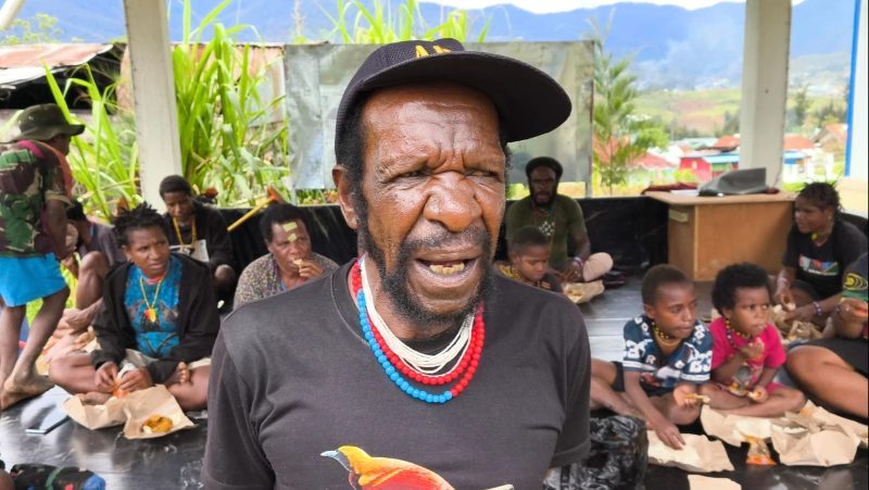 Kepala Suku Besar Damal Kabupaten Puncak, Nikolaus Alome, mengajak masyarakat menjaga keamanan demi mendukung pembangunan jalan di wilayah Papua, Rabu (27/5/2026). Dok_Ist. NT