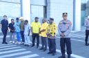 Kapolres Nabire AKBP Samuel D. Tatiratu, S.I.K menghadiri penjemputan Anggota DPR RI Papua Tengah Dr. Soedeson Tandra di Bandara Nabire. Dok_NT