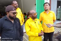 Sekretaris DPD I Partai Golkar Papua Tengah, Sony Kayame, memberikan keterangan saat pelaksanaan Musda DPD II Kabupaten Puncak Jaya dan Intan Jaya di Hotel Getz Nabire. Dok_Aw. NT