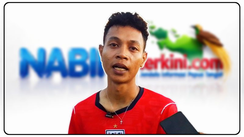 Aljufika Rawarin menjelaskan konsep Tarian Nusantara yang mengangkat ragam budaya Indonesia dari Aceh hingga Papua saat diwawancarai awak media di Bandara Lama Nabire, Selasa (23/6/2026). Tarian tersebut akan ditampilkan dalam Festival Pelajar Papua Tengah 2026. Dok_Arief NT