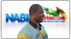 Ketua Panitia Pelaksana Festival Cahaya Kreasi Pelajar Papua Tengah 2026, Deni Tenouye, memberikan keterangan kepada awak media terkait kesiapan pelaksanaan festival di Nabire, Selasa (23/6/2026). Panitia memastikan seluruh persiapan akan rampung sebelum pembukaan kegiatan. Dok_ Arief NT