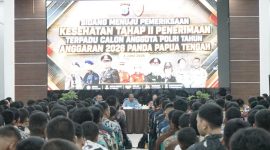 Karo SDM Polda Papua Tengah Kombes Pol. Felli Hermanto memberikan keterangan terkait proses penerimaan anggota Polri Tahun Anggaran 2026 di Nabire, Senin (8/6/2026). Dok_Humas Polda PT