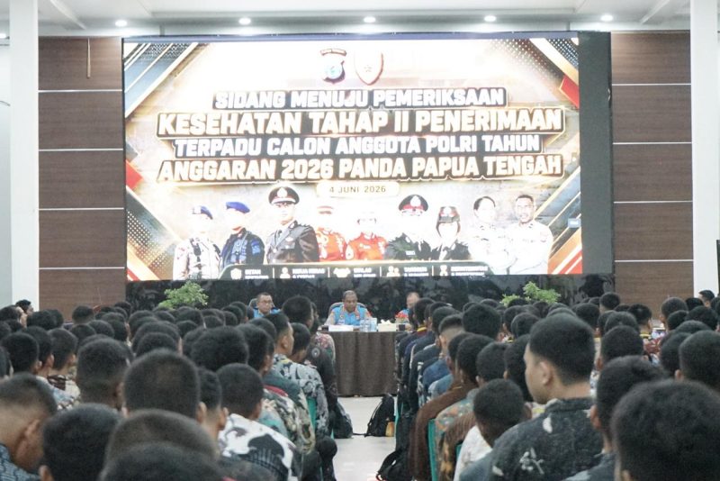 Karo SDM Polda Papua Tengah Kombes Pol. Felli Hermanto memberikan keterangan terkait proses penerimaan anggota Polri Tahun Anggaran 2026 di Nabire, Senin (8/6/2026). Dok_Humas Polda PT