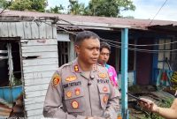 Kapolres Nabire AKBP Samuel D. Tatiratu mengimbau masyarakat memanfaatkan layanan Call Center 110 Polri untuk melaporkan tindak pidana, kecelakaan lalu lintas, maupun gangguan kamtibmas. Layanan tersebut tersedia 24 jam dan dapat diakses secara gratis. Dok_Arief NT