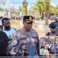 Kapolres Nabire AKBP Samuel D. Tatiratu, S.I.K., CPHR menyampaikan keterangan pers terkait pelaksanaan aksi penyampaian aspirasi simpatisan KNPB yang berlangsung aman, tertib, dan kondusif di Kabupaten Nabire. Dok_Arief NT