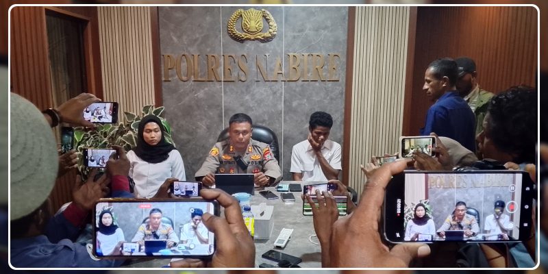 Kapolres Nabire AKBP Samuel D. Tatiratu saat memberikan keterangan terkait perkembangan penanganan perkara ABH berinisial HWS di Kabupaten Nabire. Dok_Arief Aw