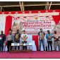 Masyarakat Adat Nusantara mengikuti deklarasi dan pawai dalam rangka memeriahkan HUT ke-81 RI di Taman Gizi Oyehe, Nabire, Papua Tengah, Rabu (19/8/2026). Dok_Ist