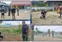 Danramil Nabire Kapten Inf. LA Sabara bersama tim melakukan survei titik sumber air untuk persiapan pembangunan sumur bor bagi masyarakat terdampak kekeringan di Nabire Barat. Dok_Arief NT