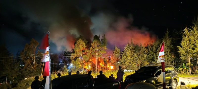 Personel kepolisian memperkuat pengamanan di sejumlah titik di Ilaga untuk mencegah kericuhan meluas dan menjaga keamanan masyarakat. Dok_Pri-AM