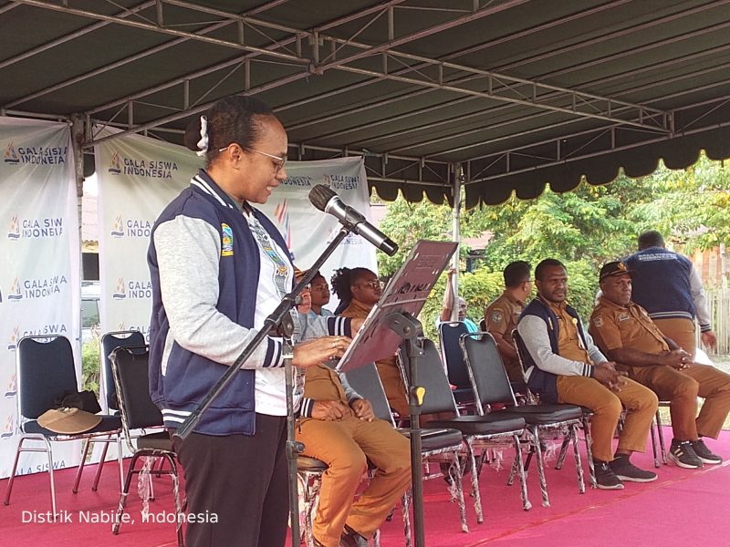 Kepala Dinas Pendidikan dan Kebudayaan Provinsi Papua Tengah Nurhaida, SE, memberikan sambutan kepada peserta GSI tingkat Provinsi Papua Tengah 2026 di Nabire, Senin (24/8/2026). Dok_Arief NT