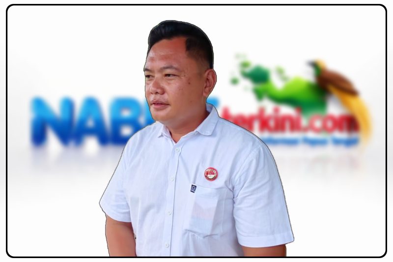 Kasat Narkoba Polres Nabire Iptu Amiruddin Jafar bersama jajaran dan pihak terkait menyaksikan pemusnahan barang bukti narkotika jenis ganja di Satresnarkoba Polres Nabire, Selasa (1/9/2026). Dok_Arief NT