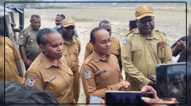 Kepala Dinas Pendidikan dan Kebudayaan Provinsi Papua Tengah Nurhaidah, SE, saat menerima aspirasi Solidaritas Pelajar West Papua (SPWP) di Nabire, Selasa (15/9/2026). Dok_Arief NT