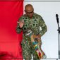 Danrem 173/PVB Brigjen TNI Vivin Alivianto membuka bazar murah HUT ke-81 TNI di Makodim 1705/Nabire. Dok_FNM