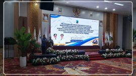 Staf Ahli Gubernur Papua Tengah Ukkas, S.Sos., M.KP., mewakili Gubernur Meki Nawipa saat menghadiri Forum Perangkat Daerah sekaligus peluncuran SIBAPATENGA di Kantor Gubernur Papua Tengah, Kamis (24/9/2026). Dok_FNM