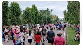 Pelaku UMKM berjualan di kawasan Car Free Day (CFD) Kabupaten Nabire. Sejumlah pedagang mempertanyakan mekanisme retribusi sampah Rp50 ribu per bulan. Dok_NT