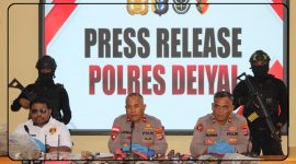 Kapolres Deiyai Kompol Sarifudin Ahmad menyampaikan perkembangan situasi kamtibmas Kabupaten Deiyai yang kembali kondusif. Dok_Arief NT